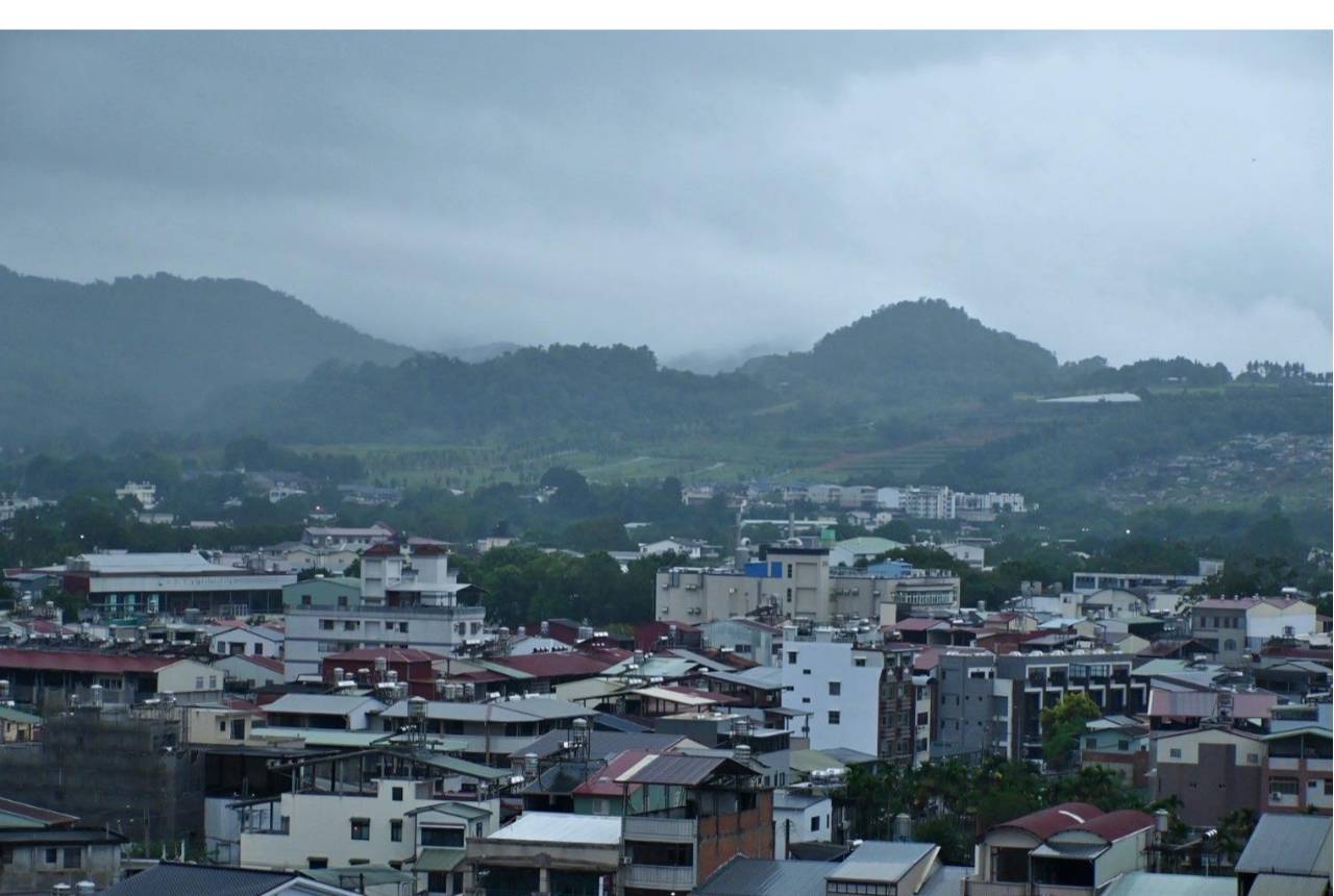 南投埔里住宿推薦｜承萬尊爵渡假酒店｜雲霧蒸騰山景環繞，豪華四人房一泊一食，埔里唯一星光池畔親子飯店入住心得！