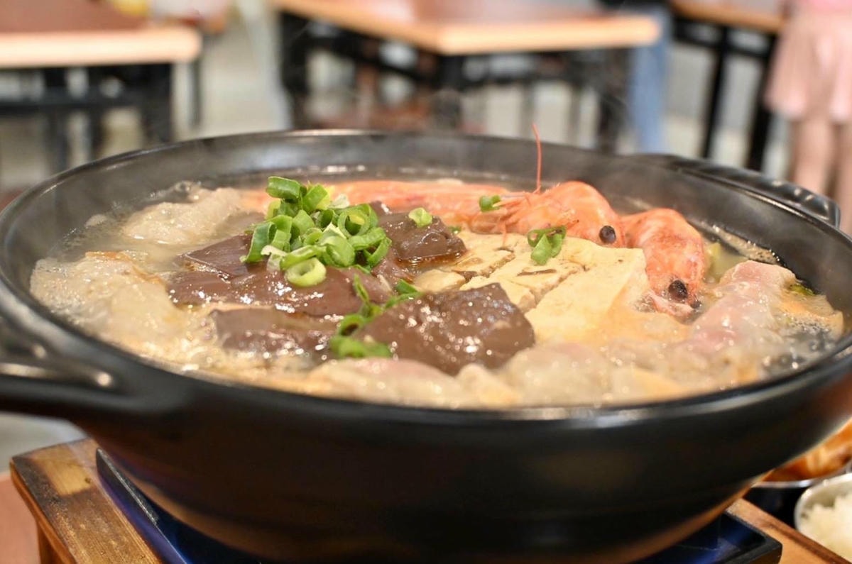 台中龍井區銅板美食推薦｜台北江麻辣臭豆腐專賣舖新光田中社店｜內用外帶皆可，自選湯底、豆腐鍋與經典火鍋料，暖心暖胃一試成主顧！