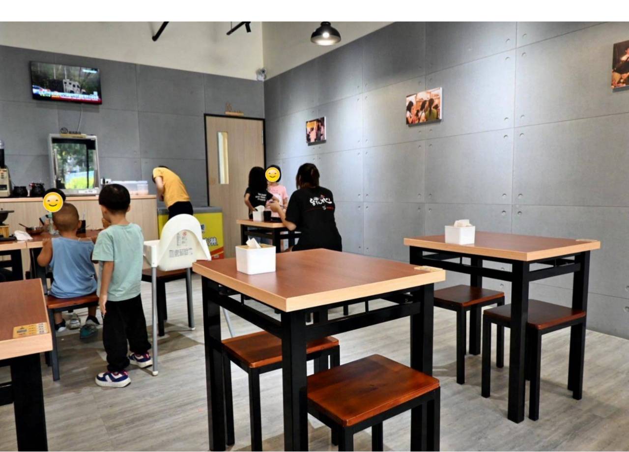 台中龍井區銅板美食推薦｜台北江麻辣臭豆腐專賣舖新光田中社店｜內用外帶皆可，自選湯底、豆腐鍋與經典火鍋料，暖心暖胃一試成主顧！