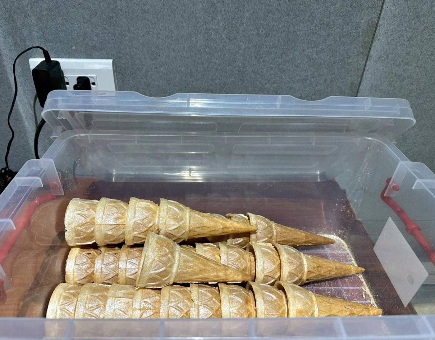 台中龍井區銅板美食推薦｜台北江麻辣臭豆腐專賣舖新光田中社店｜內用外帶皆可，自選湯底、豆腐鍋與經典火鍋料，暖心暖胃一試成主顧！