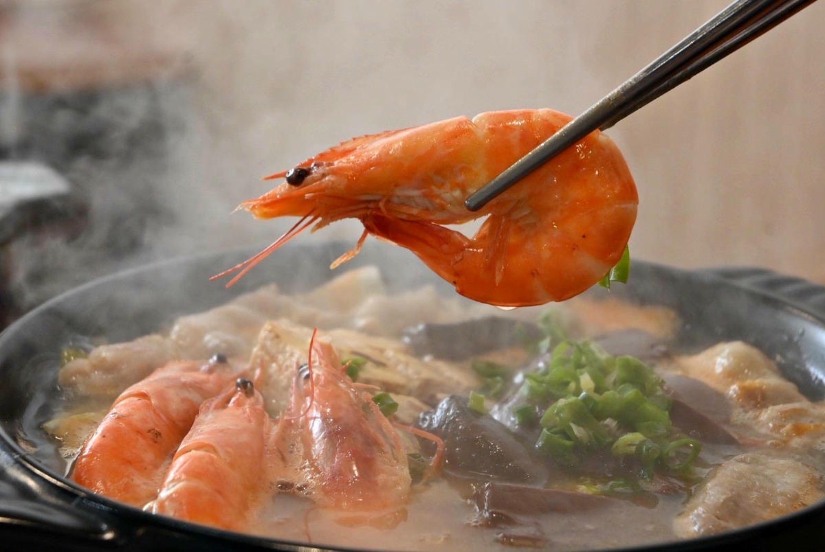 台中龍井區銅板美食推薦｜台北江麻辣臭豆腐專賣舖新光田中社店｜內用外帶皆可，自選湯底、豆腐鍋與經典火鍋料，暖心暖胃一試成主顧！