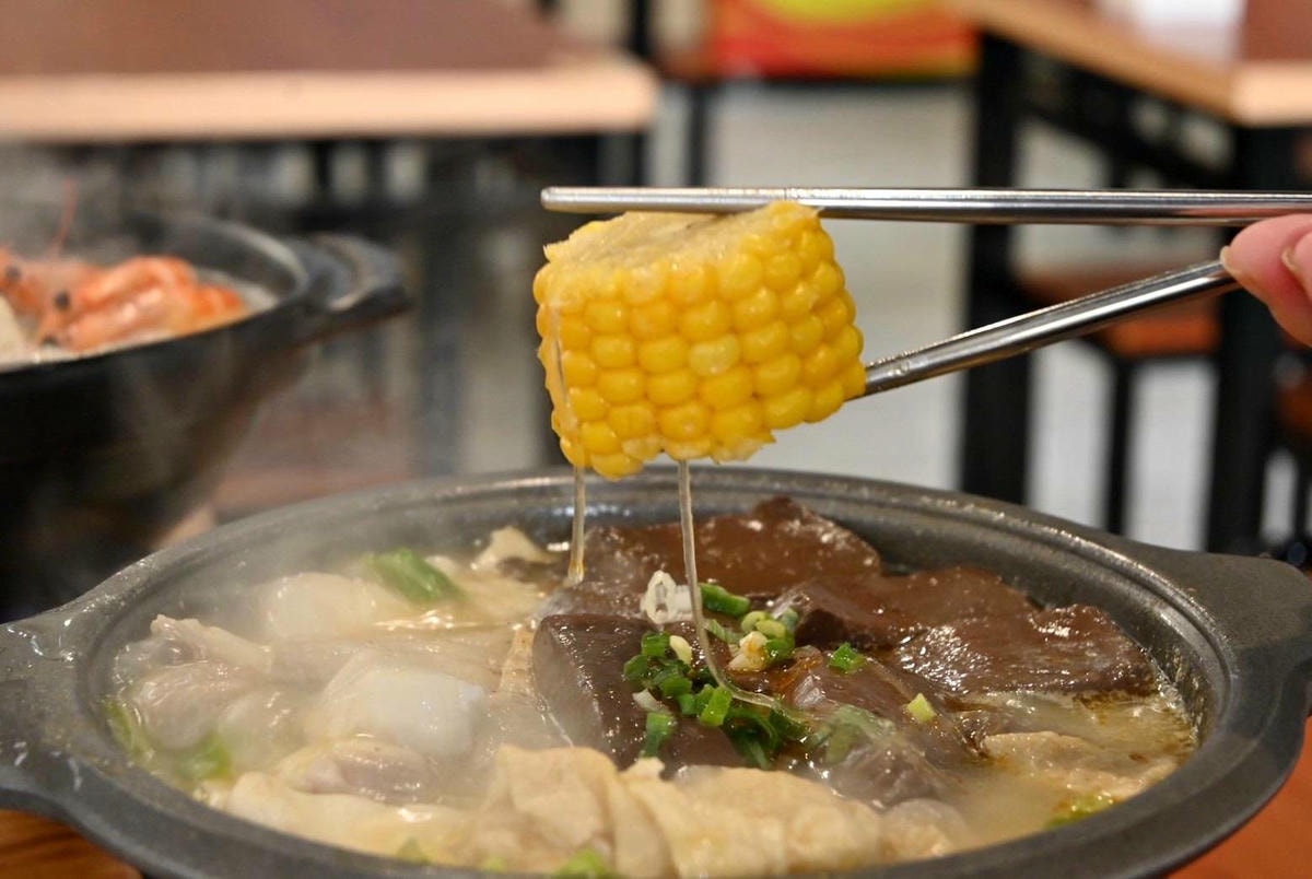台中龍井區銅板美食推薦｜台北江麻辣臭豆腐專賣舖新光田中社店｜內用外帶皆可，自選湯底、豆腐鍋與經典火鍋料，暖心暖胃一試成主顧！
