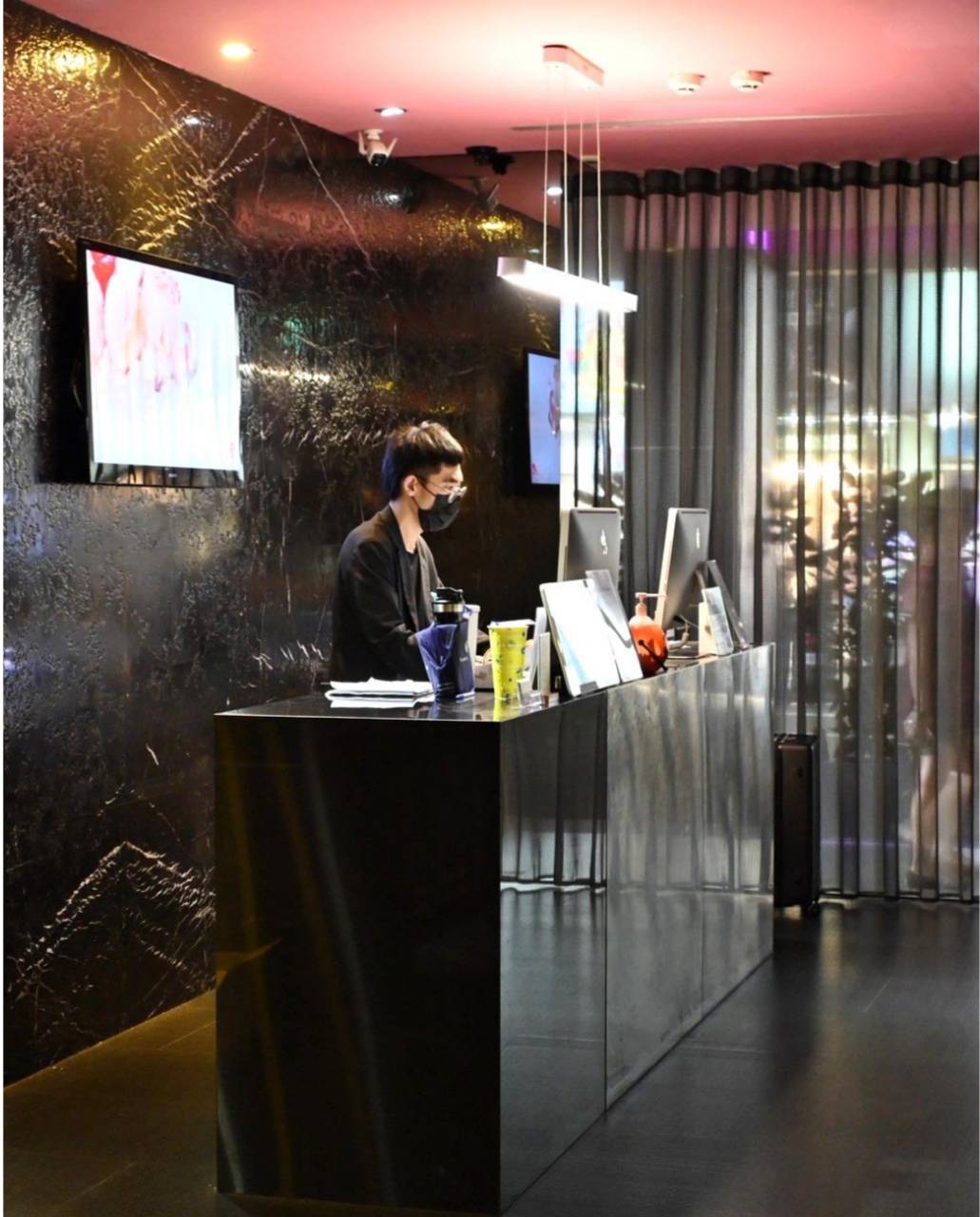 台北市萬華區住宿推薦｜薆悅酒店西寧館 Inhouse Hotel Taipei｜捷運西門站步行5分鐘，吃喝玩樂盡享旅憩時光開箱分享！