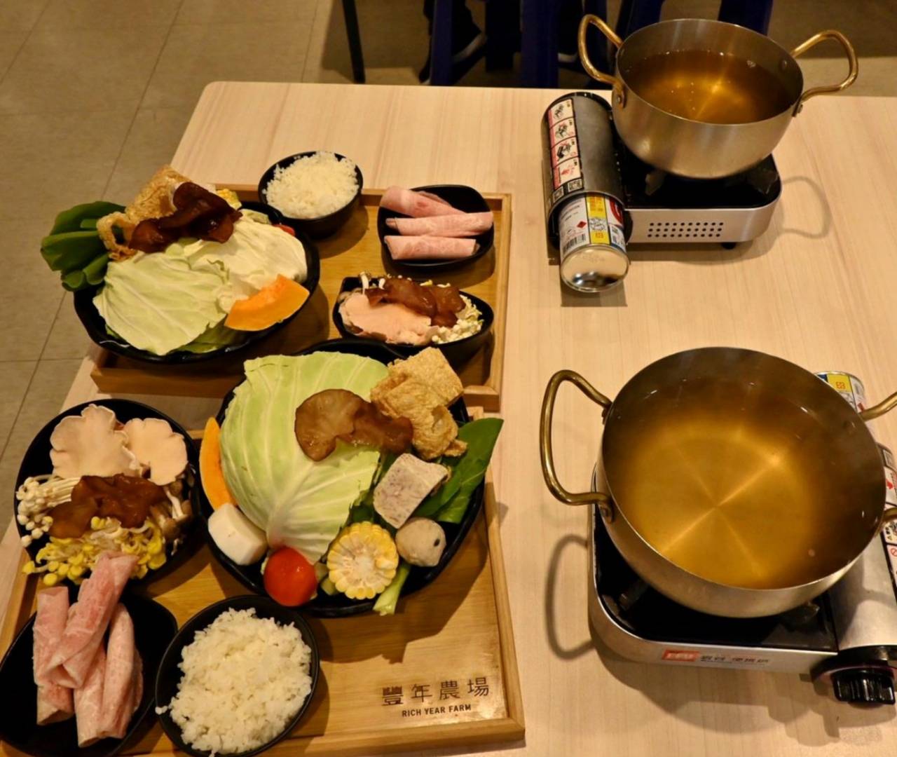 南投埔里親子旅遊|豐年靈芝菇類生態農場|免門票、趣味採菇樂、DIY生態瓶、鮮採菇火鍋|交通、美食全攻略! - 第22張圖