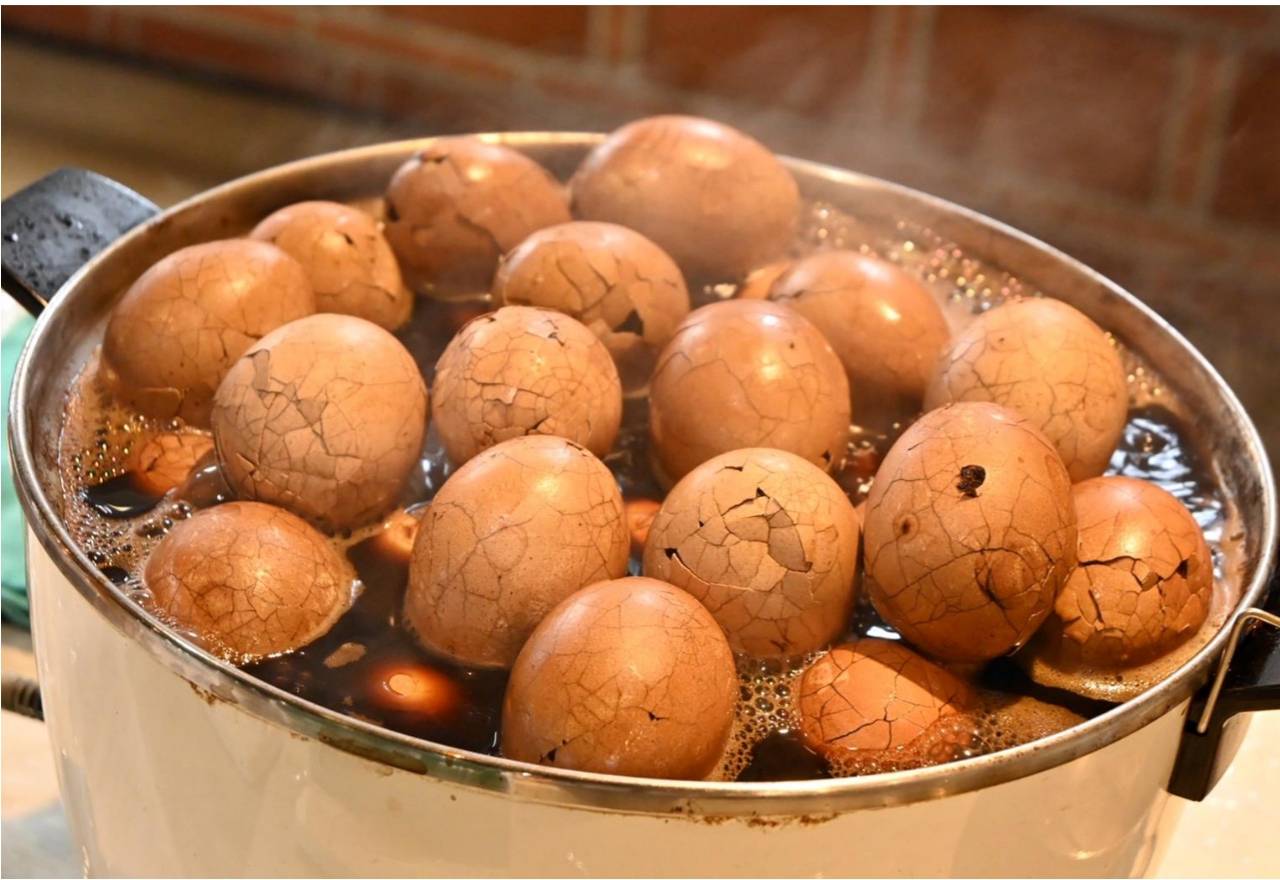 南投埔里親子旅遊|豐年靈芝菇類生態農場|免門票、趣味採菇樂、DIY生態瓶、鮮採菇火鍋|交通、美食全攻略! - 第85張圖