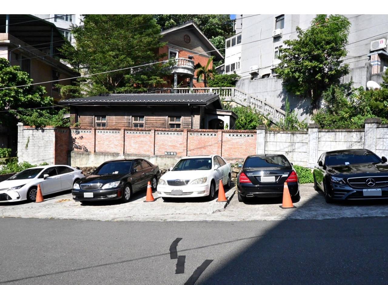 台北北投區溫泉會館推薦｜麗之湯溫泉會館｜白硫磺溫泉專屬浴池、獨立湯屋一泊一食，舒壓泡湯入住分享！