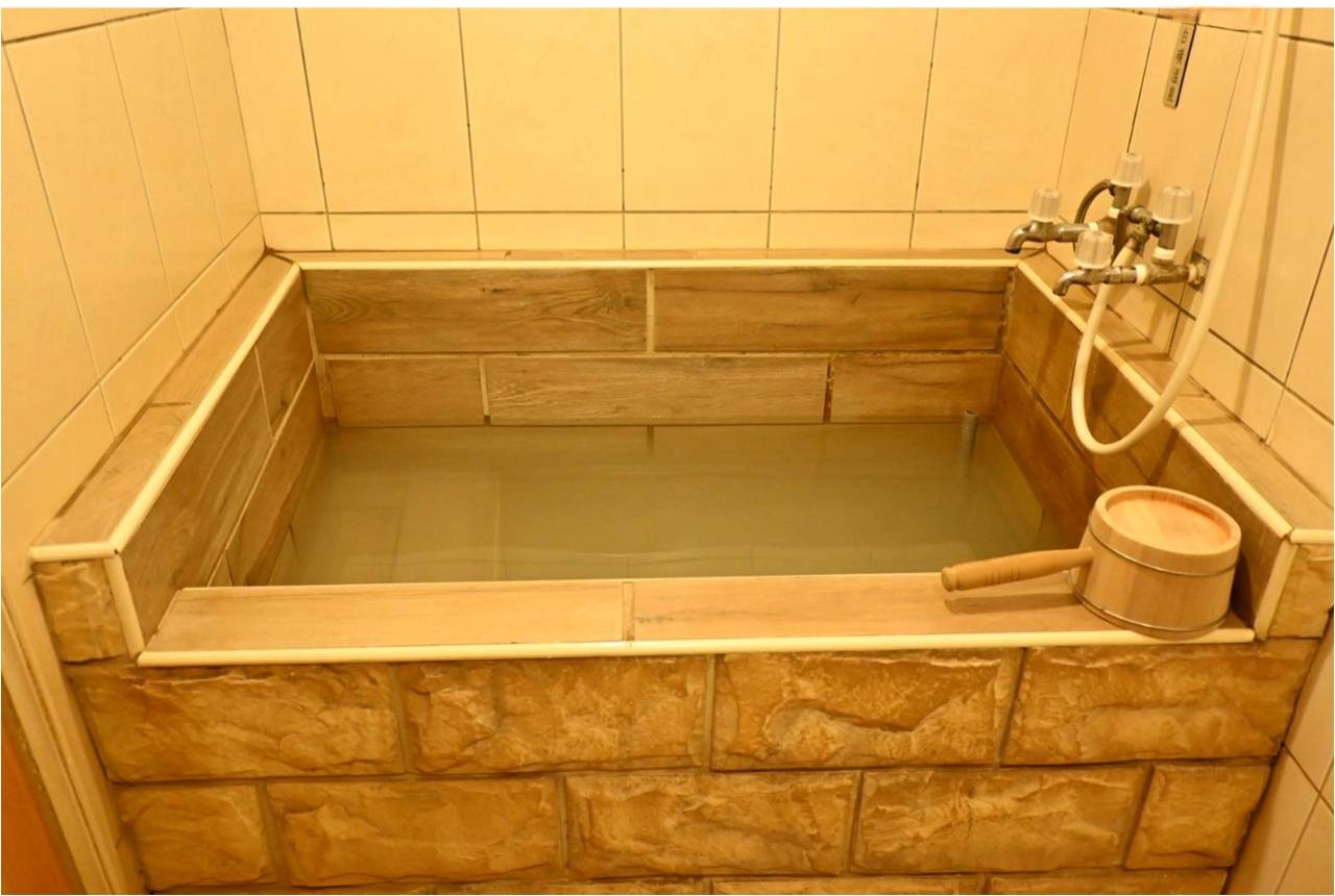 台北北投區溫泉會館推薦｜麗之湯溫泉會館｜白硫磺溫泉專屬浴池、獨立湯屋一泊一食，舒壓泡湯入住分享！