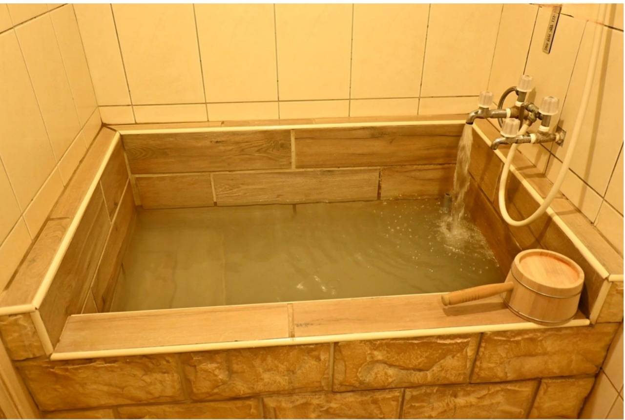 台北北投區溫泉會館推薦｜麗之湯溫泉會館｜白硫磺溫泉專屬浴池、獨立湯屋一泊一食，舒壓泡湯入住分享！