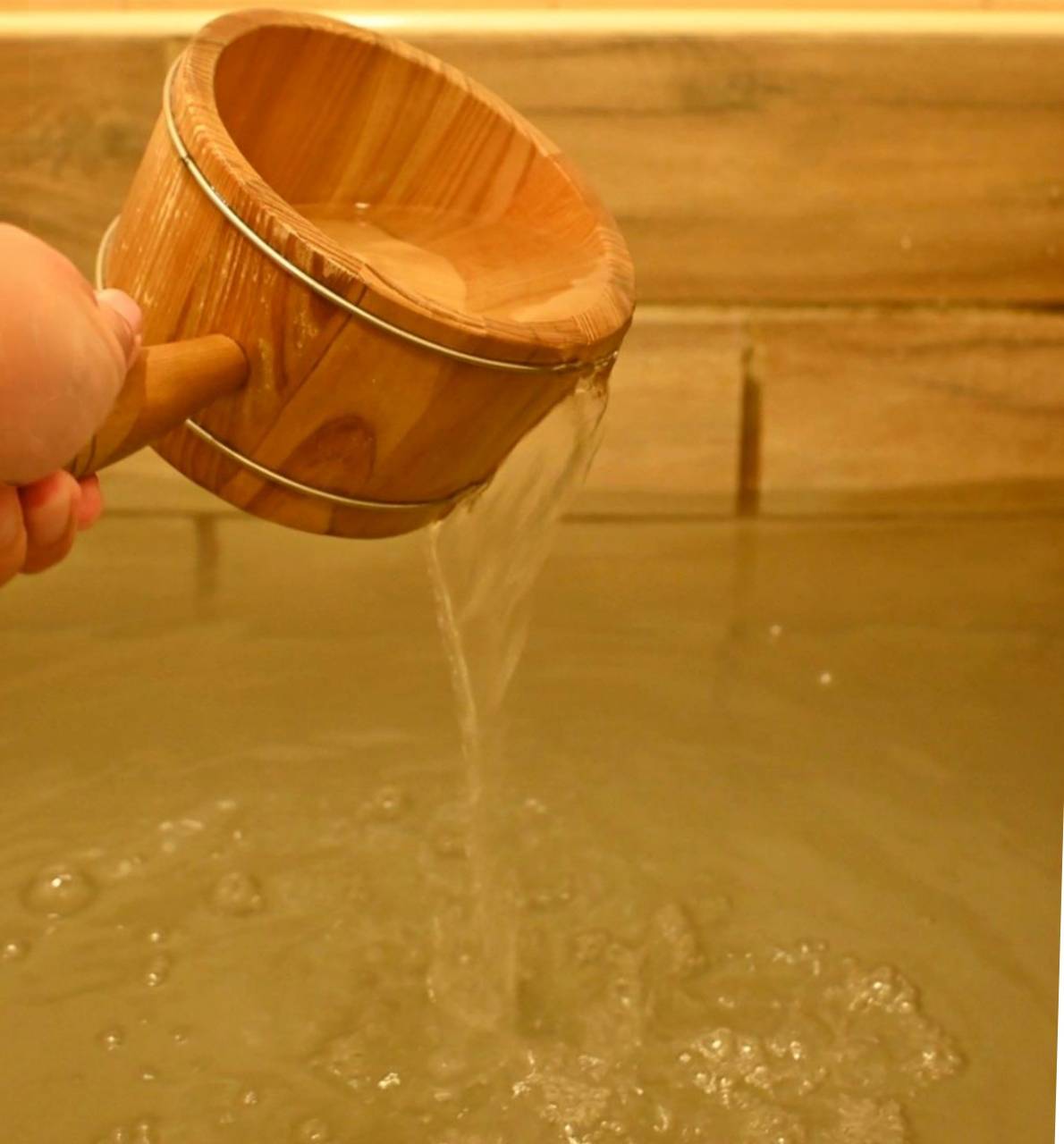 台北北投區溫泉會館推薦｜麗之湯溫泉會館｜白硫磺溫泉專屬浴池、獨立湯屋一泊一食，舒壓泡湯入住分享！