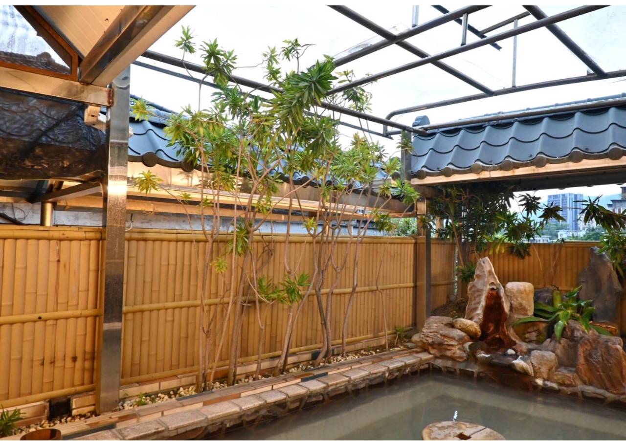 台北北投區溫泉會館推薦｜麗之湯溫泉會館｜白硫磺溫泉專屬浴池、獨立湯屋一泊一食，舒壓泡湯入住分享！