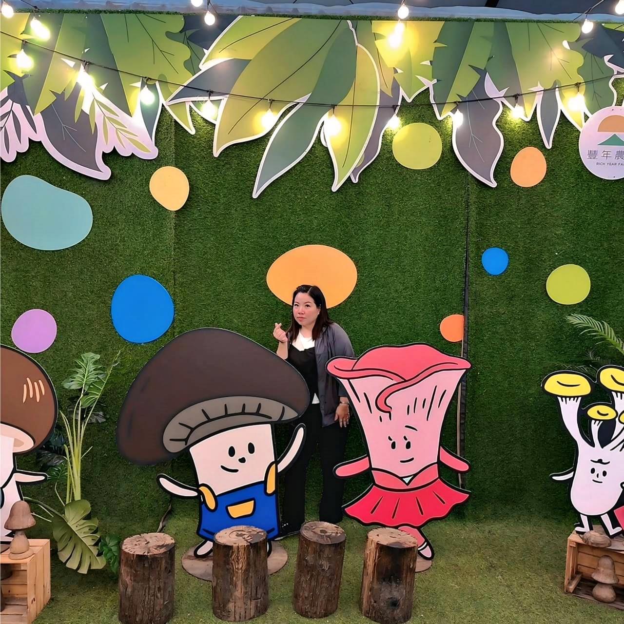 南投埔里親子旅遊|豐年靈芝菇類生態農場|免門票、趣味採菇樂、DIY生態瓶、鮮採菇火鍋|交通、美食全攻略! - 第49張圖