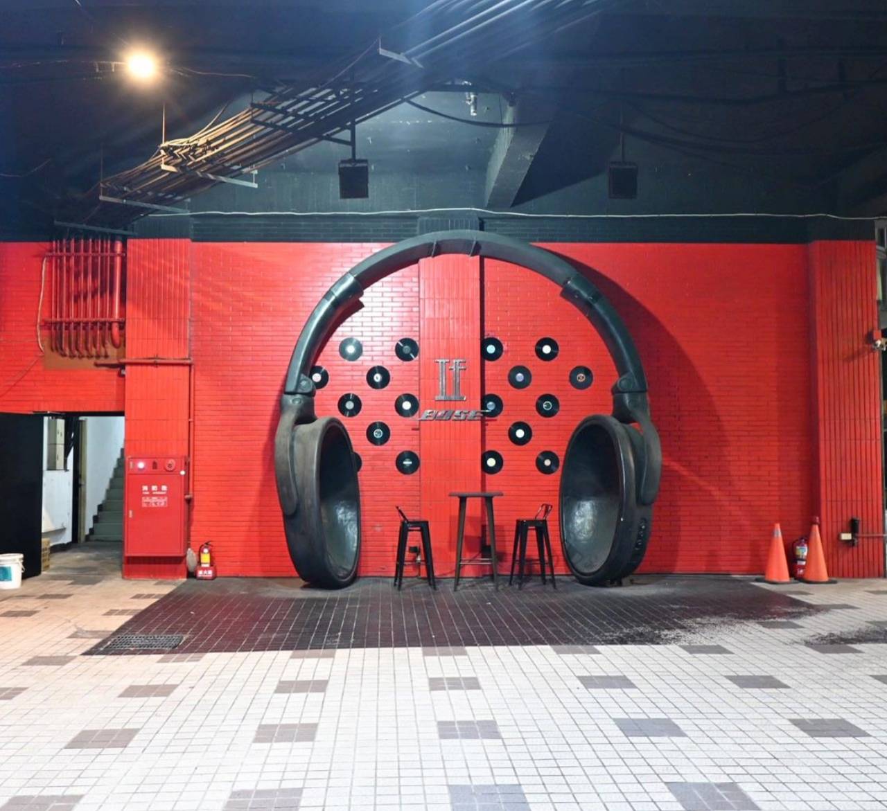 桃園住宿推薦｜IF商務汽旅(IF漫旅館)｜親子旅遊、情侶必住：開箱風格雙人車庫房型與豐盛自助早餐！