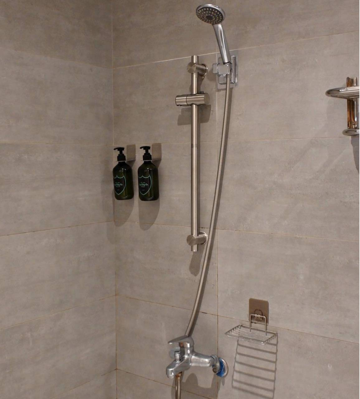 彰化市住宿推薦｜華宿行館｜鄰近彰化車站、商圈便利，彰化街區旅遊入住心得！