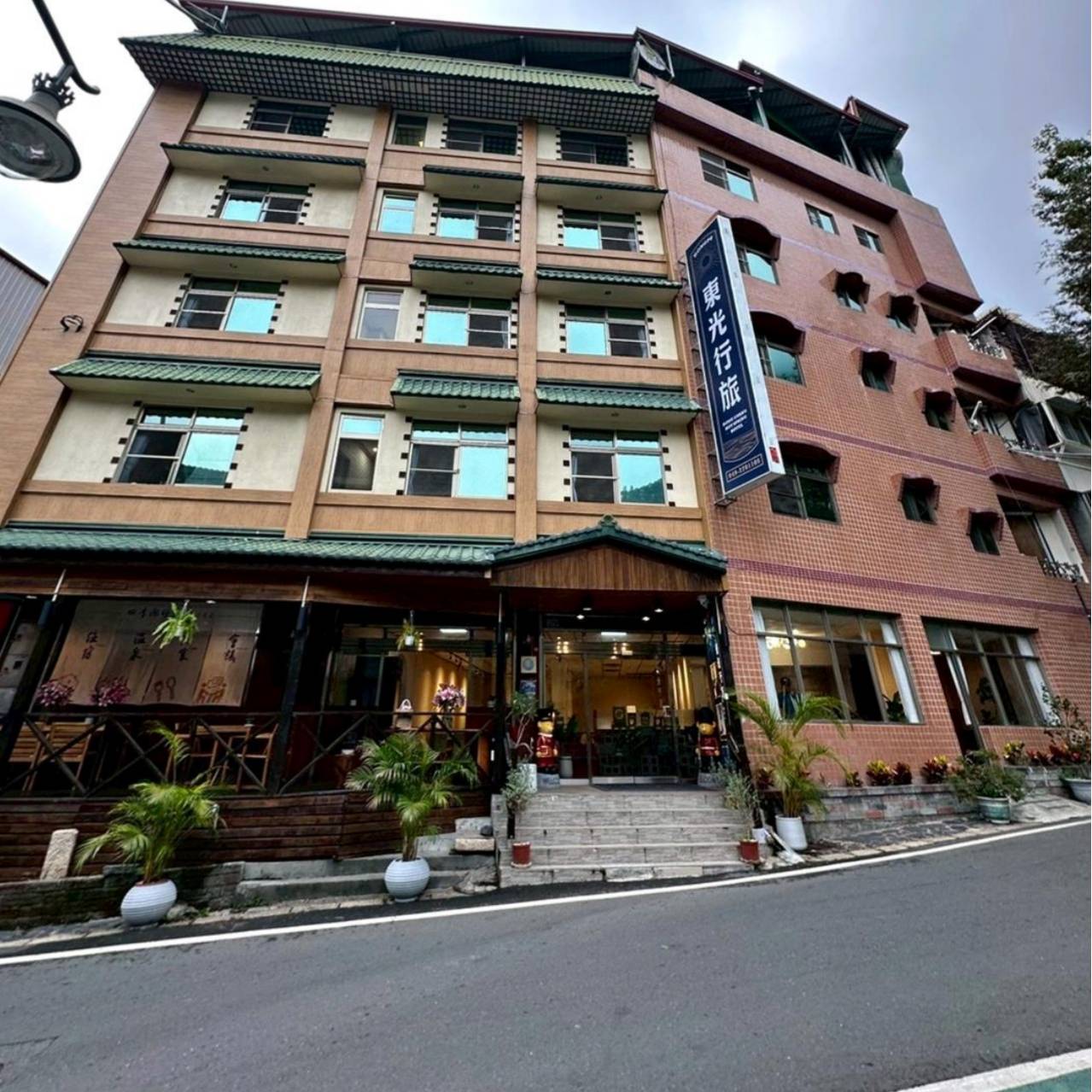 南投信義鄉東埔溫泉旅館推薦|東光行旅|弱鹼性碳酸泉、獨立湯屋、露天大眾泡湯池,一泊二食放鬆泡湯入住分享! - 第13張圖 南投信義鄉東埔溫泉旅館推薦|東光行旅|弱鹼性碳酸泉、獨立湯屋、露天大眾泡湯池,一泊二食放鬆泡湯入住分享!