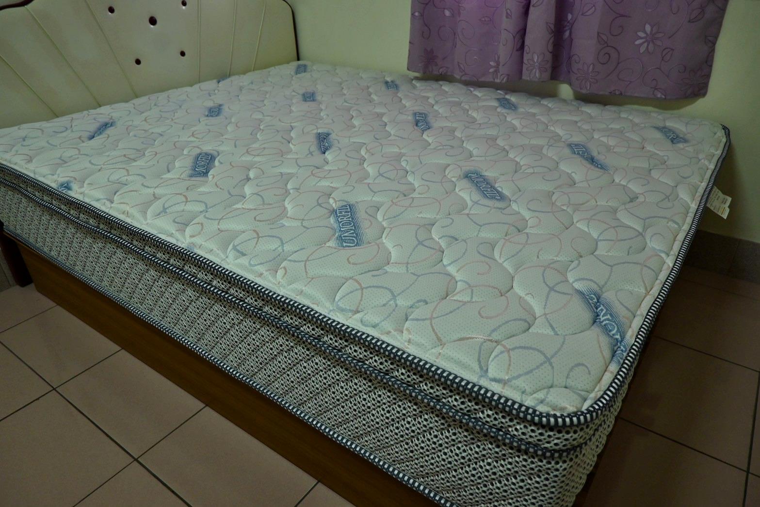 台灣床墊推薦｜富郁床墊直營工廠｜膠原蛋白表布×斯里蘭卡天然乳膠獨立筒床墊，營造優質睡眠開箱分享！