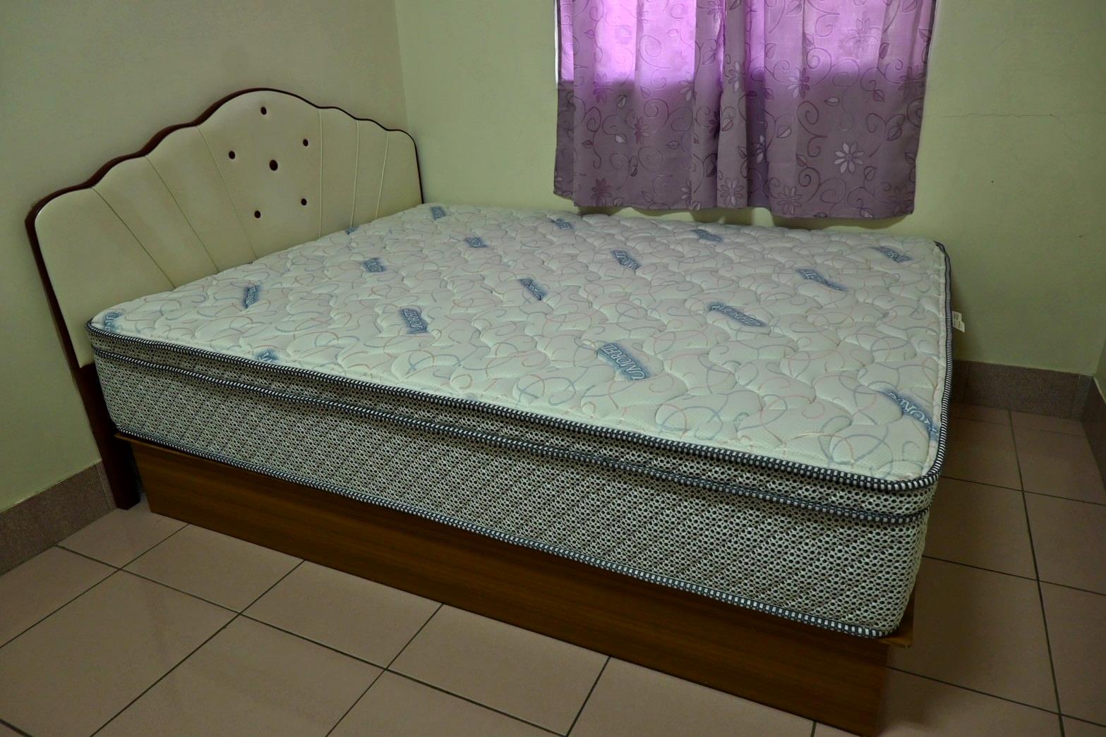 台灣床墊推薦｜富郁床墊直營工廠｜膠原蛋白表布×斯里蘭卡天然乳膠獨立筒床墊，營造優質睡眠開箱分享！