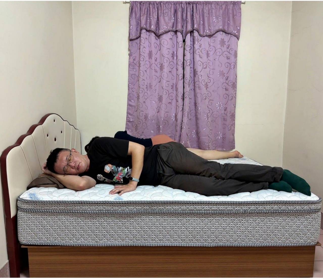 台灣床墊推薦｜富郁床墊直營工廠｜膠原蛋白表布×斯里蘭卡天然乳膠獨立筒床墊，營造優質睡眠開箱分享！