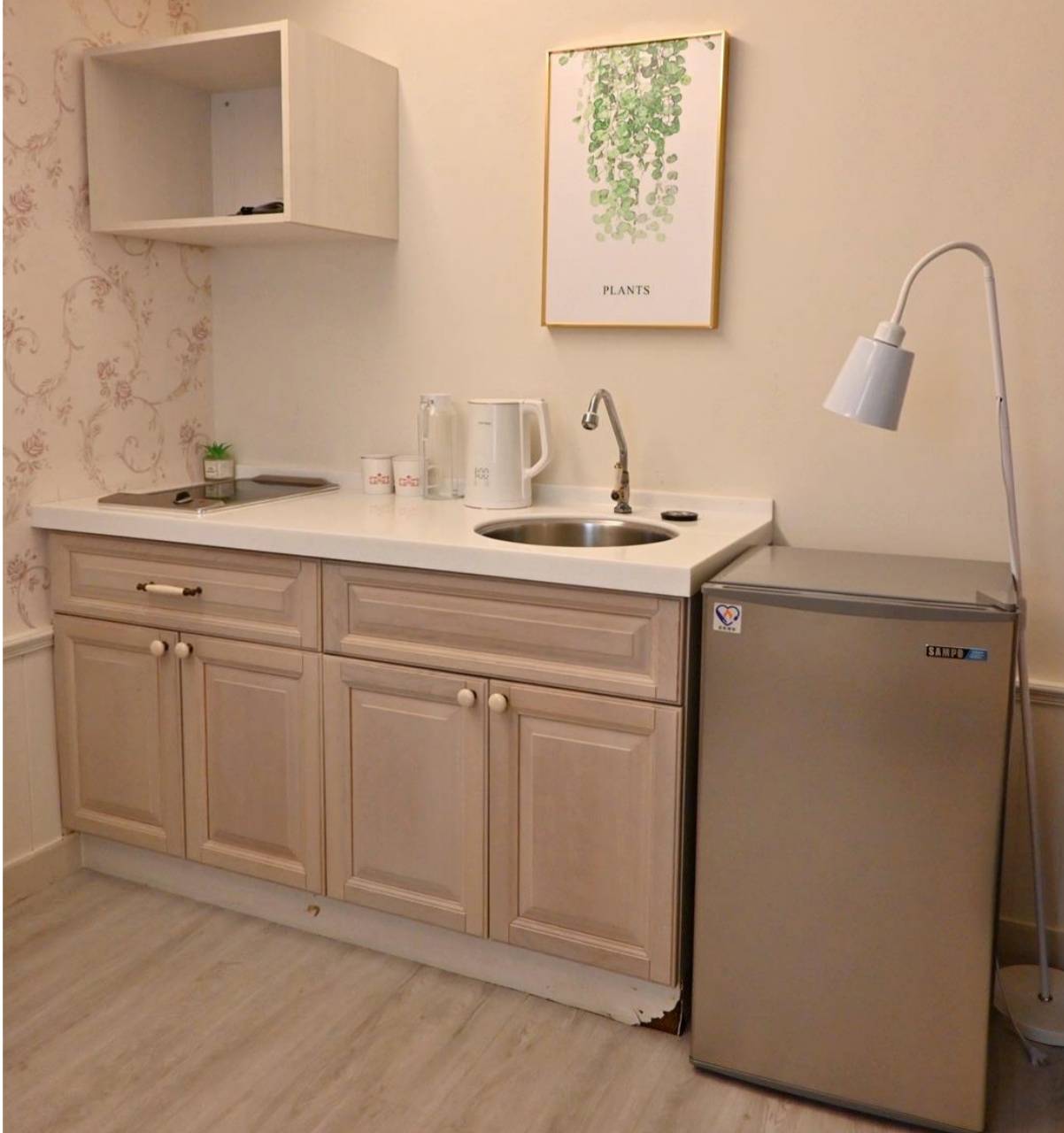 台中市西區住宿推薦|伊麗莎白酒店|比鄰廣三SOGO百貨,悠閒一隅免費咖啡飲品隨手暢飲,住宿開箱分享! - 第34張圖 台中市西區住宿推薦|伊麗莎白酒店|比鄰廣三SOGO百貨,悠閒一隅免費咖啡飲品隨手暢飲,住宿開箱分享!