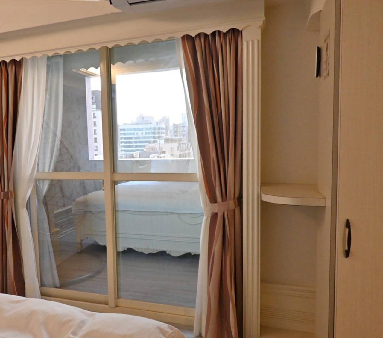 台中市西區住宿推薦|伊麗莎白酒店|比鄰廣三SOGO百貨,悠閒一隅免費咖啡飲品隨手暢飲,住宿開箱分享! - 第25張圖 台中市西區住宿推薦|伊麗莎白酒店|比鄰廣三SOGO百貨,悠閒一隅免費咖啡飲品隨手暢飲,住宿開箱分享!