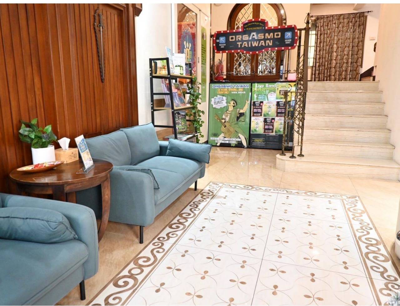 台中市西區住宿推薦|伊麗莎白酒店|比鄰廣三SOGO百貨,悠閒一隅免費咖啡飲品隨手暢飲,住宿開箱分享! - 第21張圖 台中市西區住宿推薦|伊麗莎白酒店|比鄰廣三SOGO百貨,悠閒一隅免費咖啡飲品隨手暢飲,住宿開箱分享!