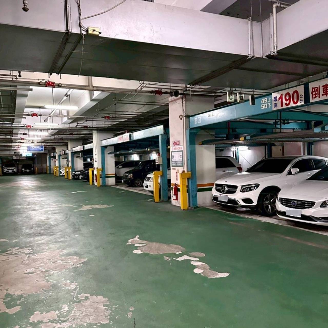 台中市西區住宿推薦|伊麗莎白酒店|比鄰廣三SOGO百貨,悠閒一隅免費咖啡飲品隨手暢飲,住宿開箱分享! - 第15張圖 台中市西區住宿推薦|伊麗莎白酒店|比鄰廣三SOGO百貨,悠閒一隅免費咖啡飲品隨手暢飲,住宿開箱分享!