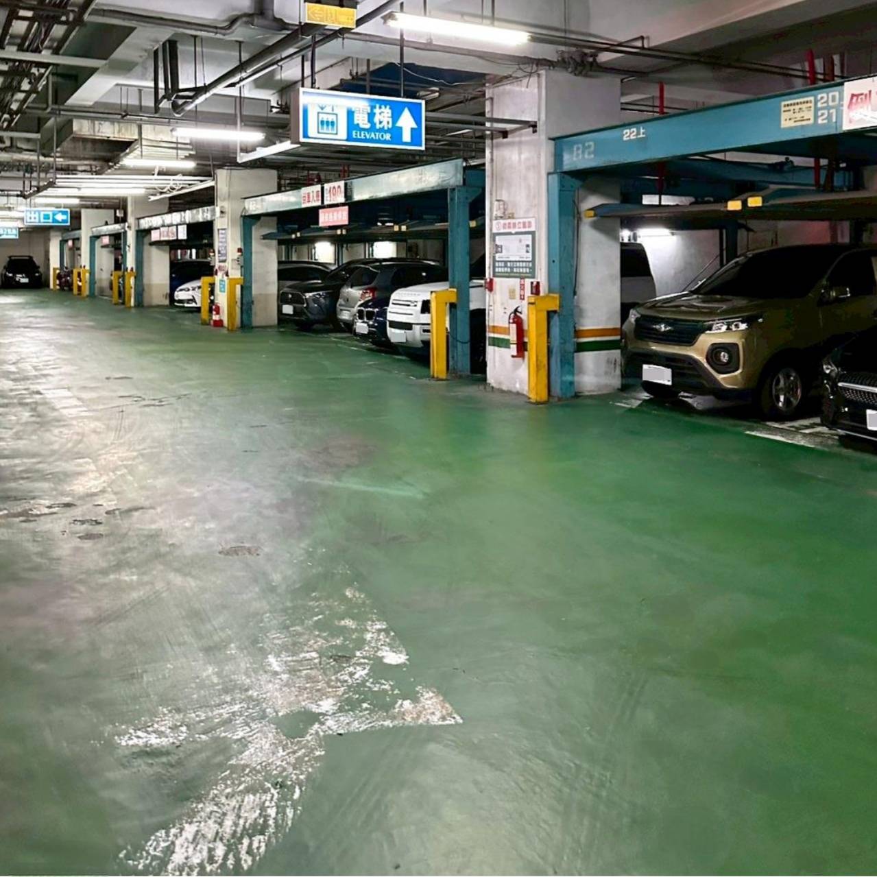 台中市西區住宿推薦|伊麗莎白酒店|比鄰廣三SOGO百貨,悠閒一隅免費咖啡飲品隨手暢飲,住宿開箱分享! - 第16張圖 台中市西區住宿推薦|伊麗莎白酒店|比鄰廣三SOGO百貨,悠閒一隅免費咖啡飲品隨手暢飲,住宿開箱分享!