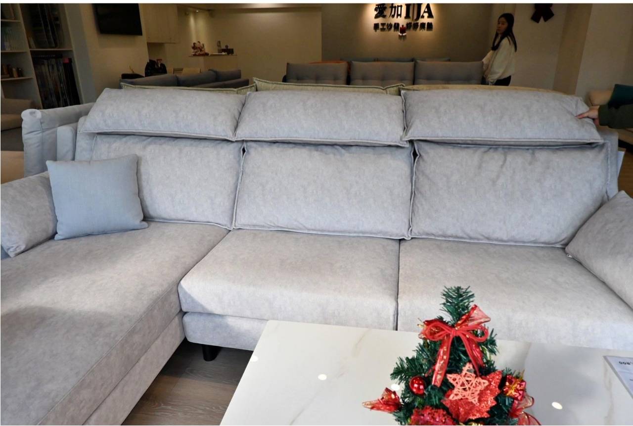 桃園沙發推薦：IJA愛加沙發桃園店，30年工匠打造台灣製造手工沙發，L型、一字型、貓抓布客製化沙發 10 年保固全解析
