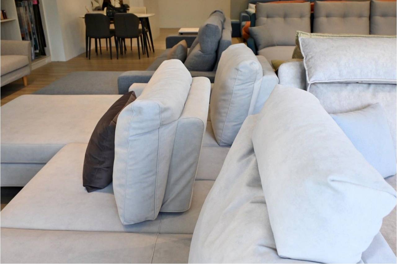 桃園沙發推薦：IJA愛加沙發桃園店，30年工匠打造台灣製造手工沙發，L型、一字型、貓抓布客製化沙發 10 年保固全解析