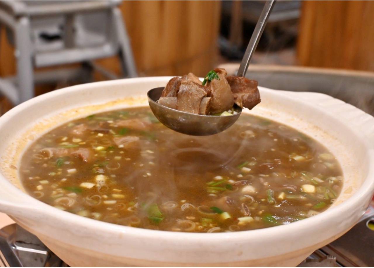 高雄鹽埕區住宿推薦|福容大飯店高雄開箱|一泊二食自助早餐與十三味羊肉爐,俯瞰高雄港灣美景! - 第86張圖 高雄鹽埕區住宿推薦|福容大飯店高雄開箱|一泊二食自助早餐與十三味羊肉爐,俯瞰高雄港灣美景!