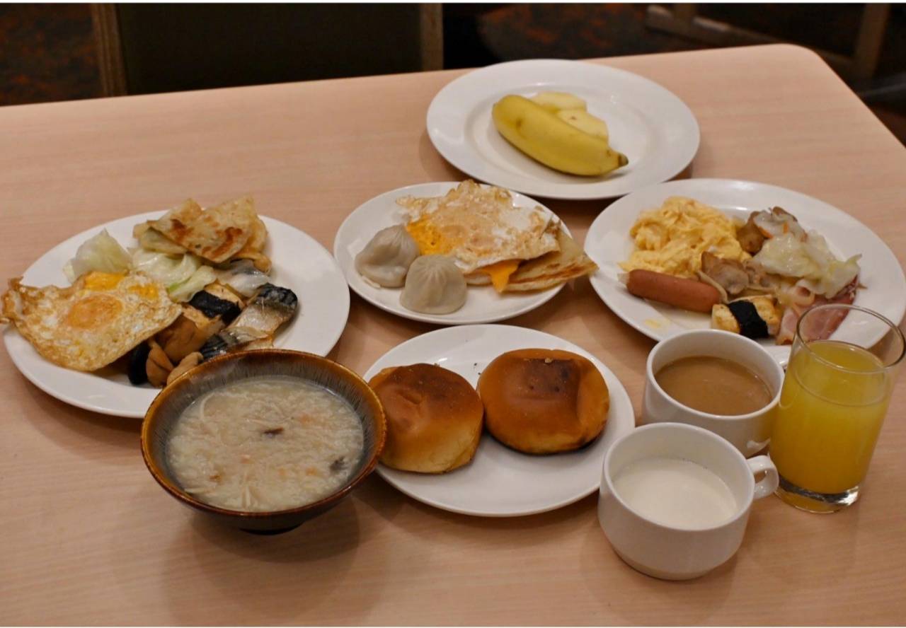 高雄鹽埕區住宿推薦|福容大飯店高雄開箱|一泊二食自助早餐與十三味羊肉爐,俯瞰高雄港灣美景! - 第104張圖 高雄鹽埕區住宿推薦|福容大飯店高雄開箱|一泊二食自助早餐與十三味羊肉爐,俯瞰高雄港灣美景!